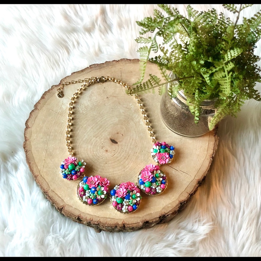Talbots Floral Statement Necklace Flower Bouquet